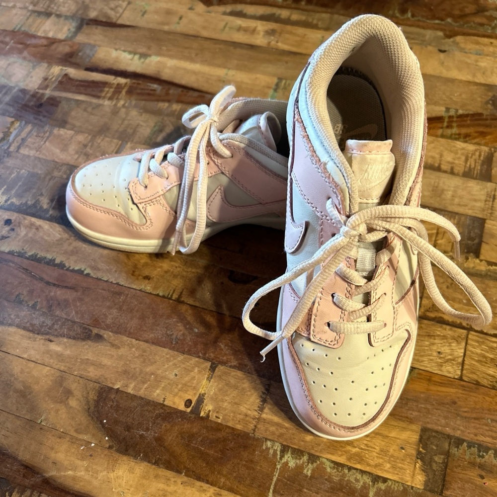 Nike Girls 2.5Y SB Low PreSchool Medium Soft Pink Shoes DD1503-112 Tennis Shoes
